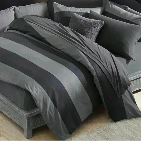 Pottery Barn Gray and Blue Rugby Queen duvet - Picture 1 of 3